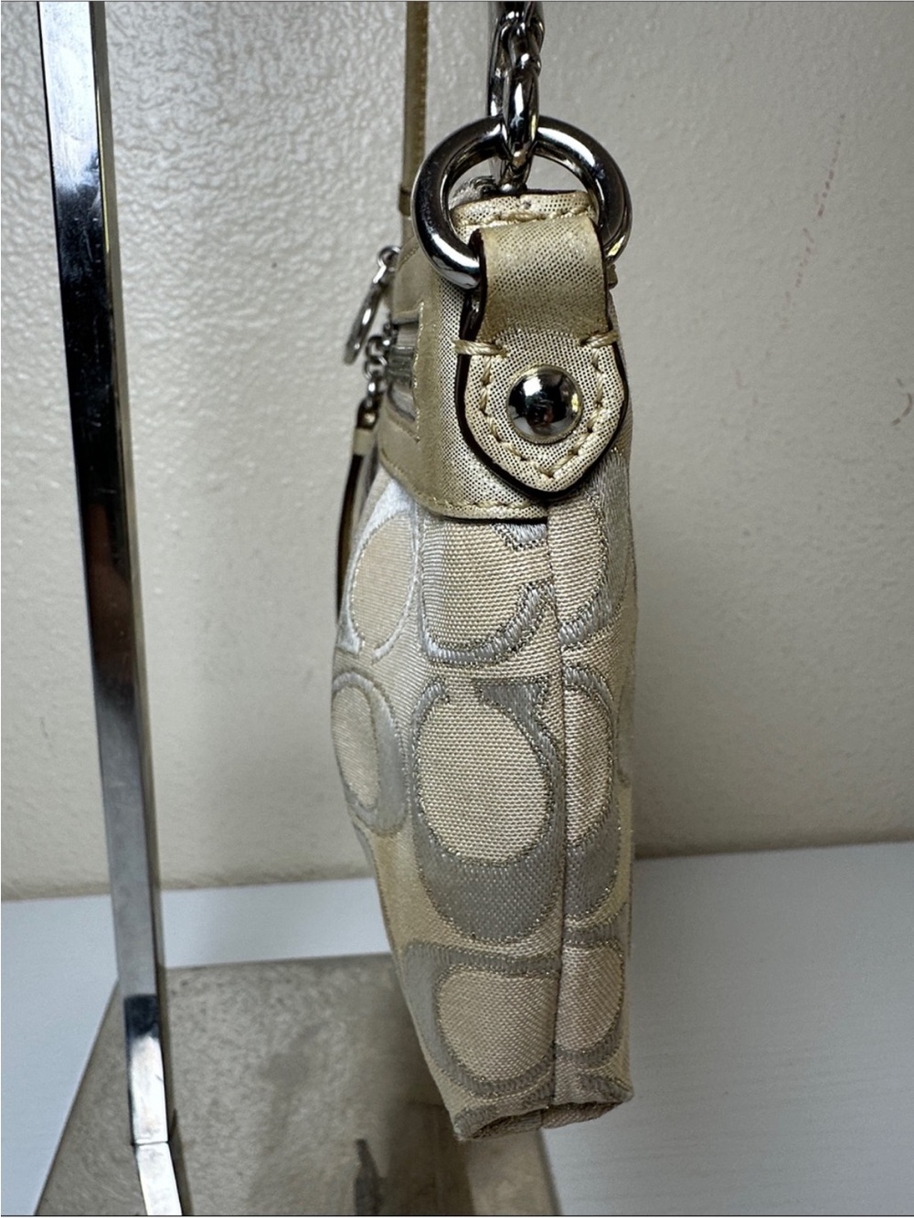 Y2K Coach Poppy Signature Canvas Metallic Trim Wristlet or mini Shoulder bag - Picture 6 of 12